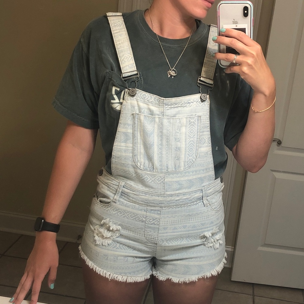 Overall shorts!